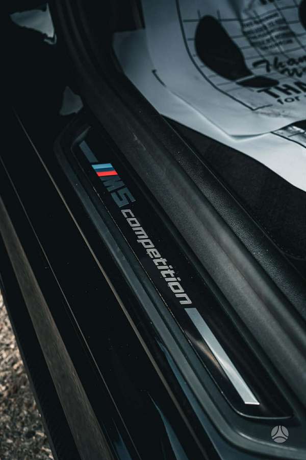 BMW M5, 4.4 l., Седан