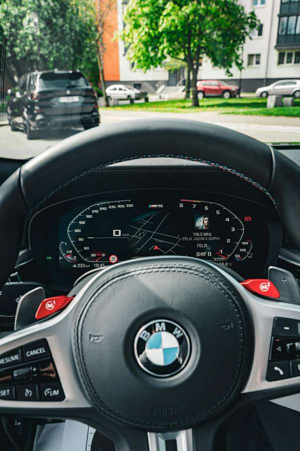 BMW M5, 4.4 l., Седан
