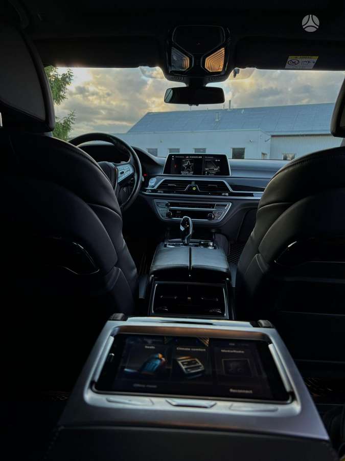 BMW 730, 3.0 l., Седан