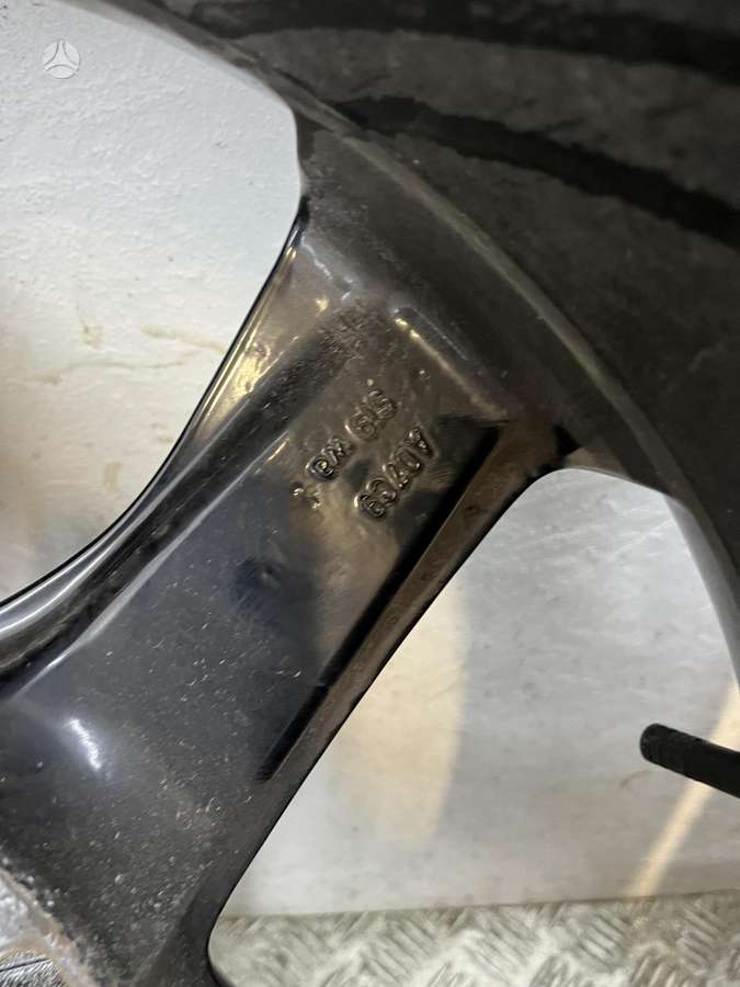 Volvo, lengvojo lydinio, R18