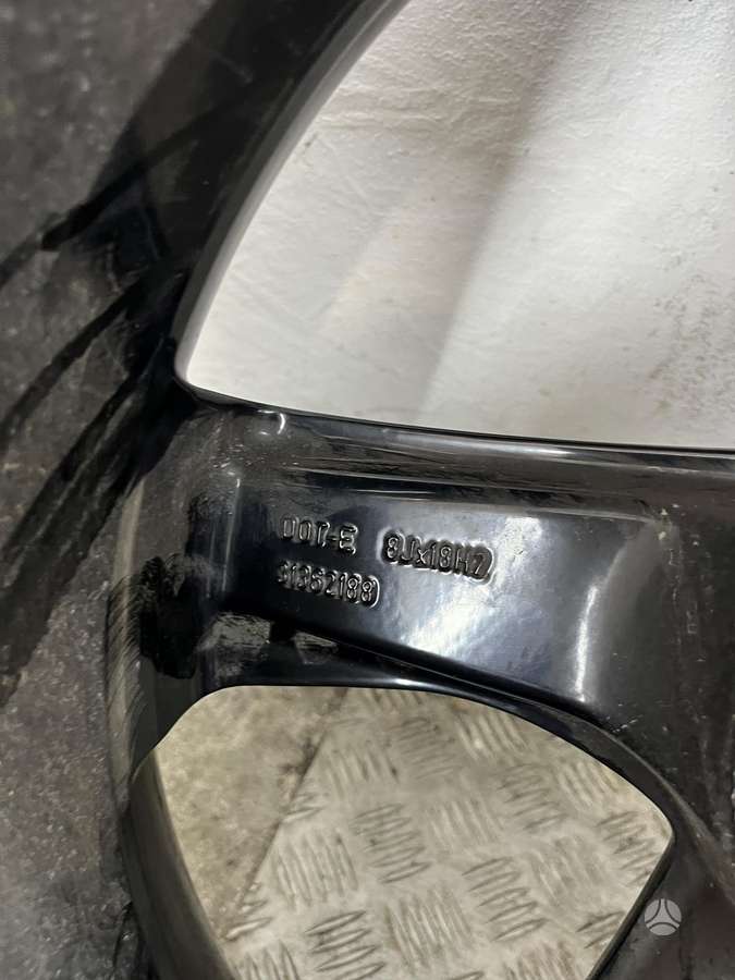 Volvo, lengvojo lydinio, R18