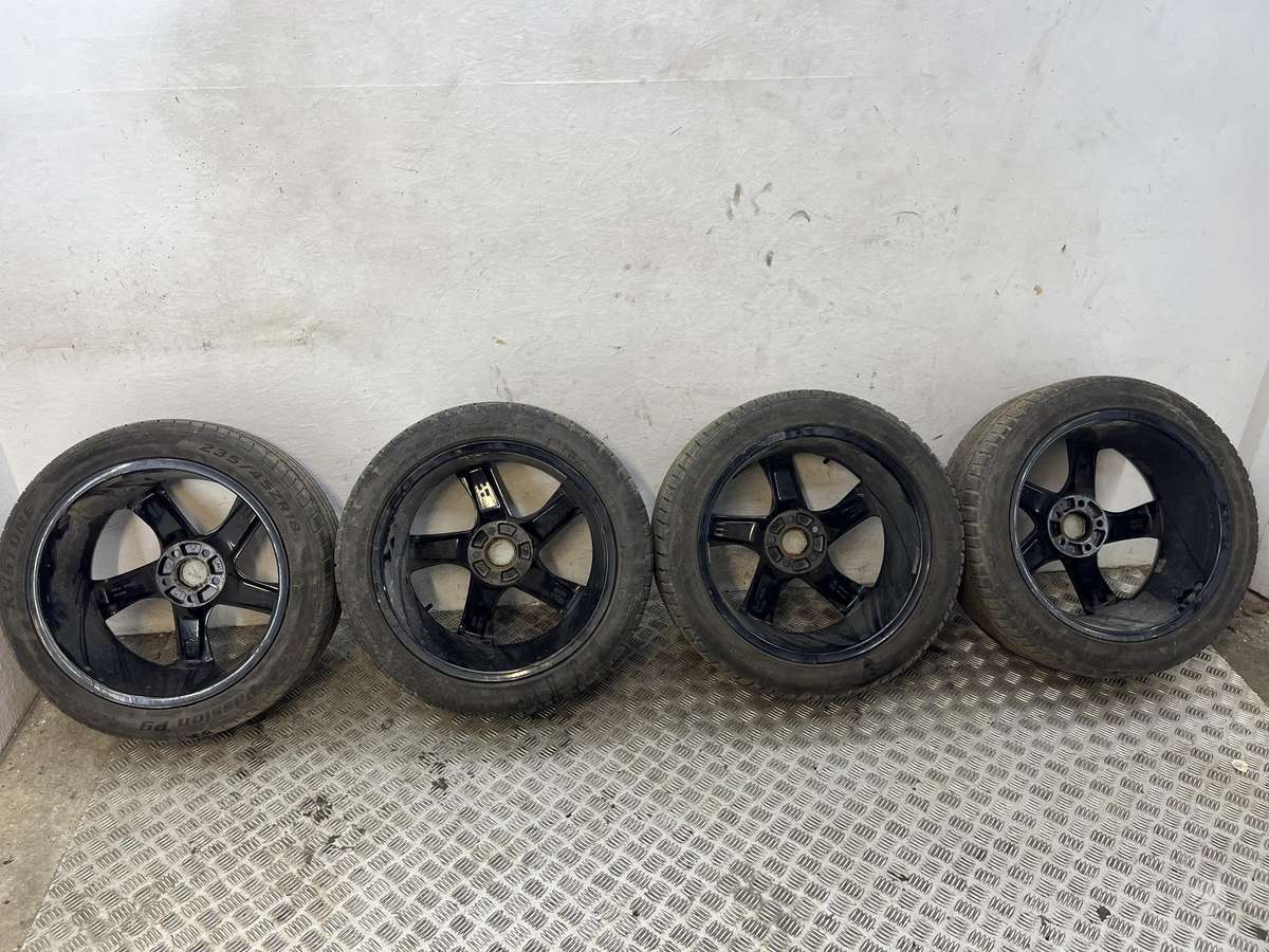 Volvo, lengvojo lydinio, R18
