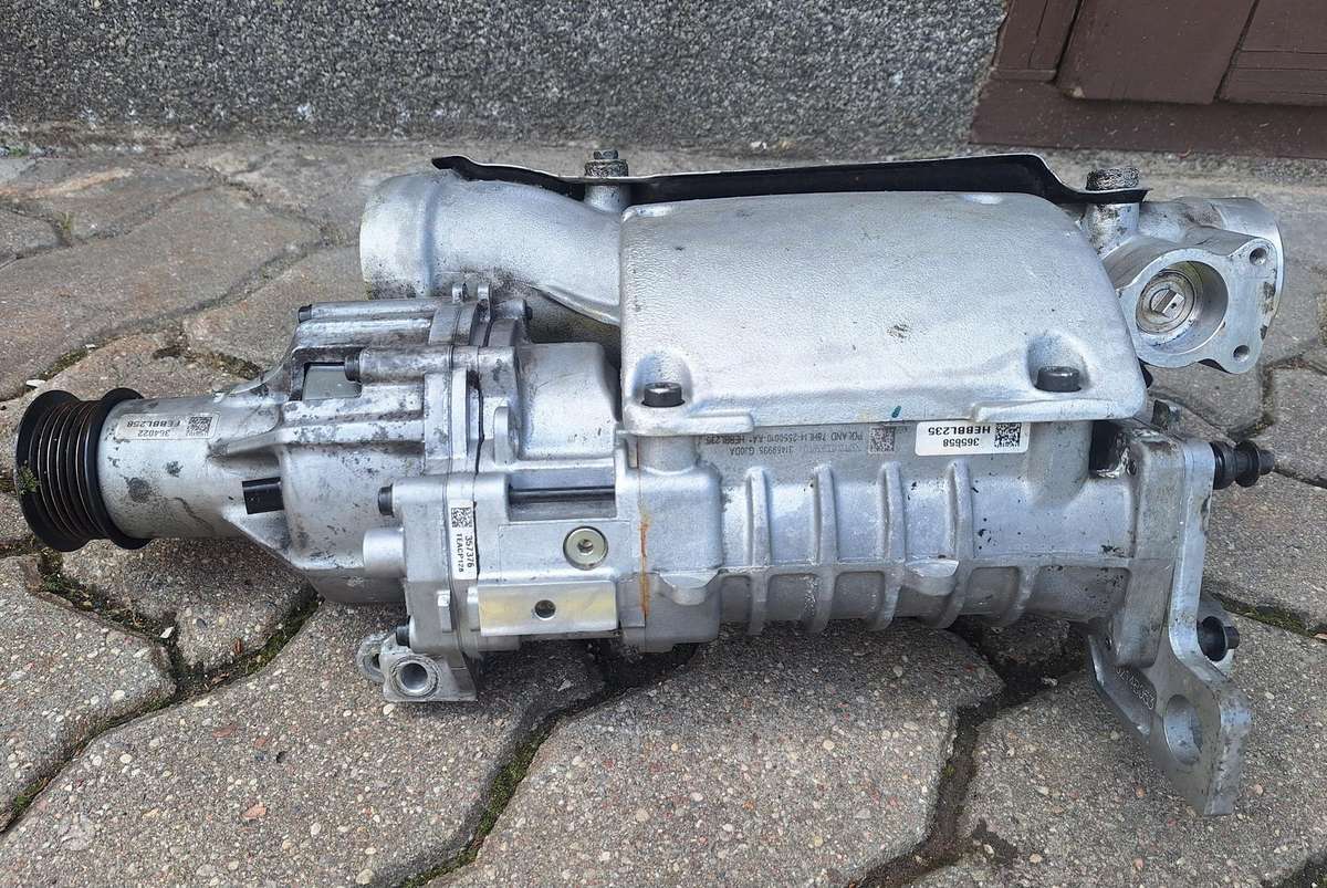 Volvo XC60, 31459935 HEBBL235, детали двигателя
