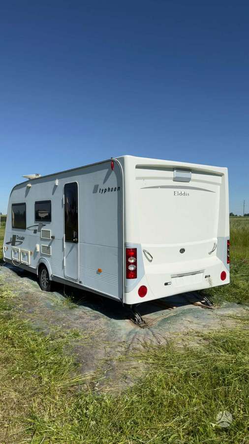 Elddis Crusader typhoon, caravans