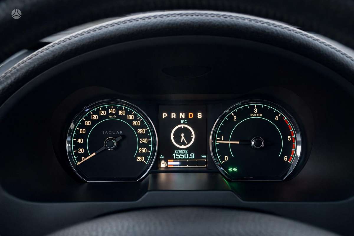Jaguar XF, 2.2 l., Седан