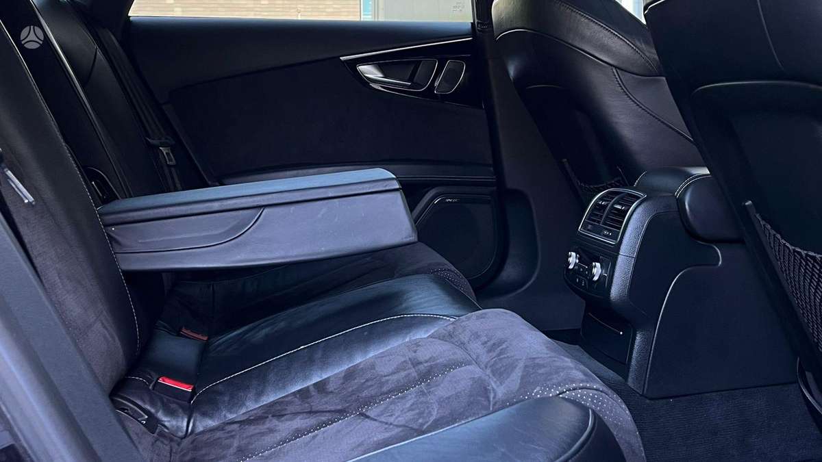 Audi A7, 3.0 l., Седан