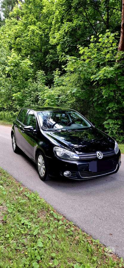 Volkswagen Golf - 2