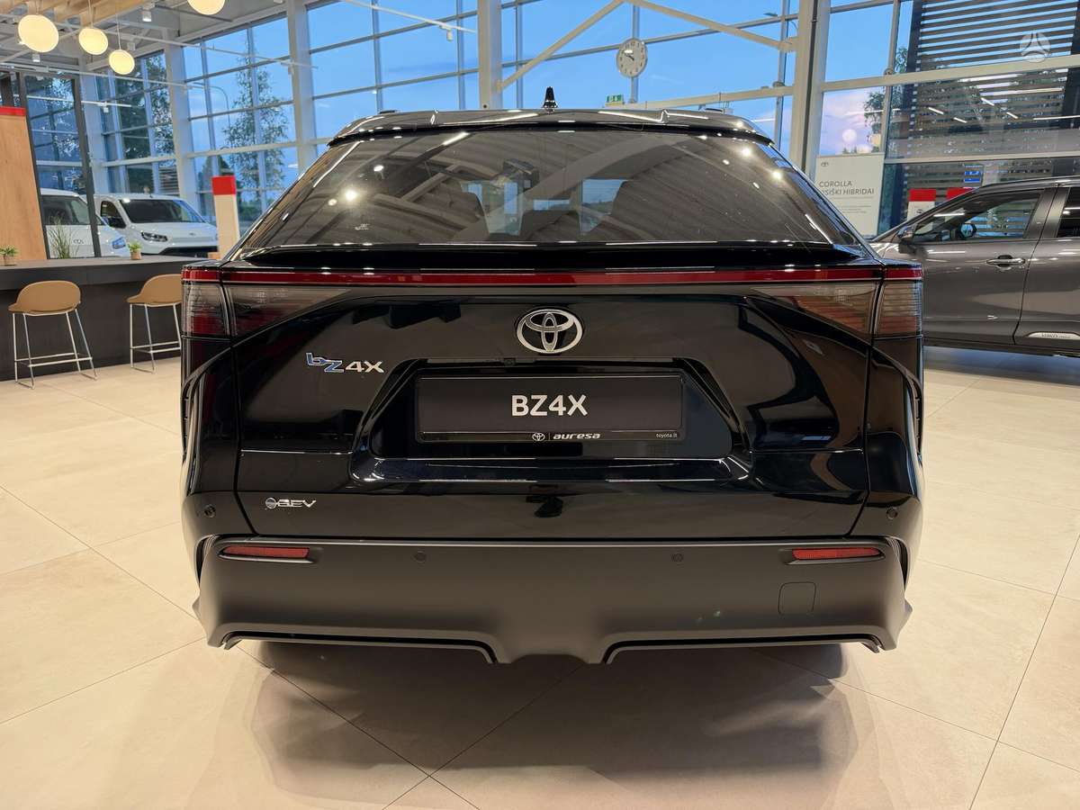 Toyota bZ4X - 5