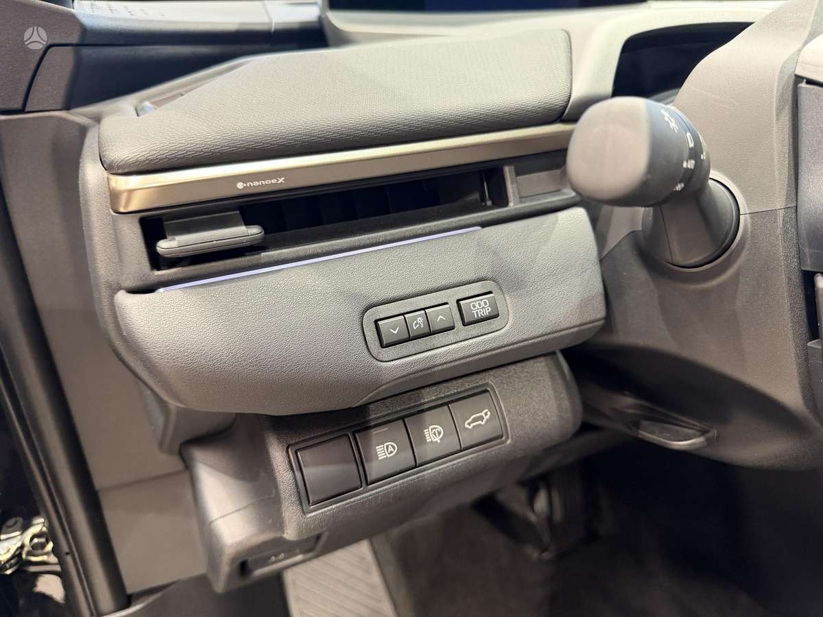 Toyota bZ4X - 10