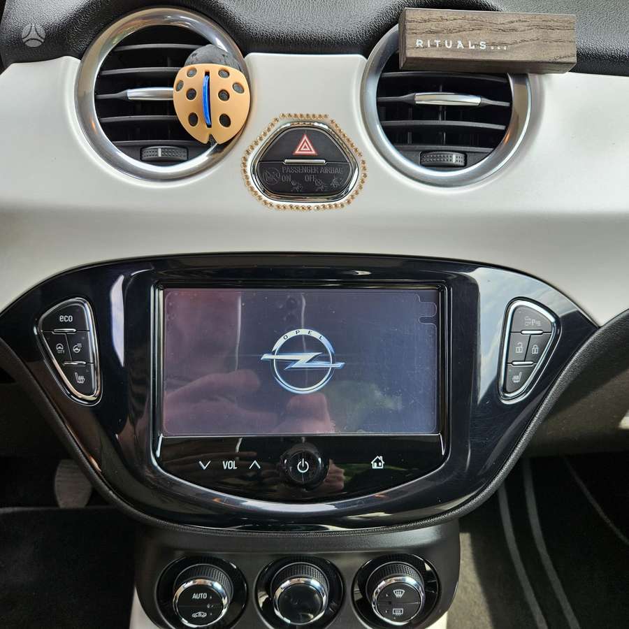 Opel Adam, 1.4 l., Хэтчбек