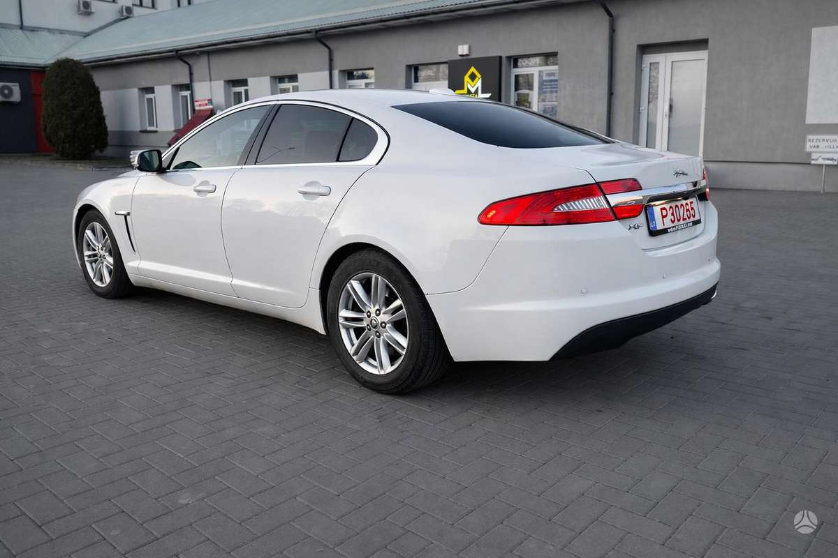 Jaguar XF, 2.2 l., Седан