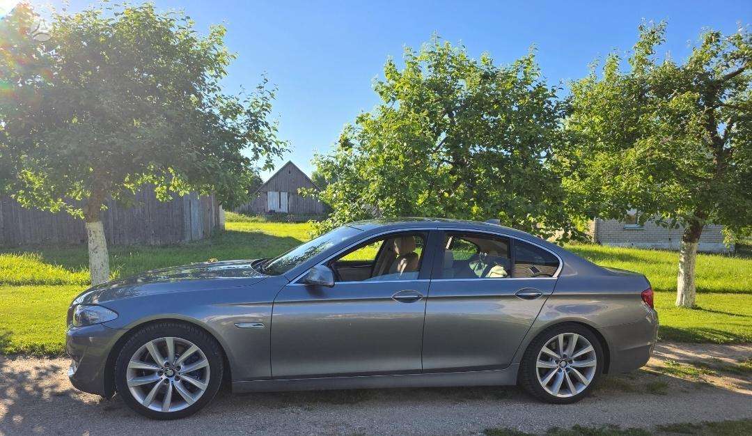 BMW 528, 3.0 l., Седан