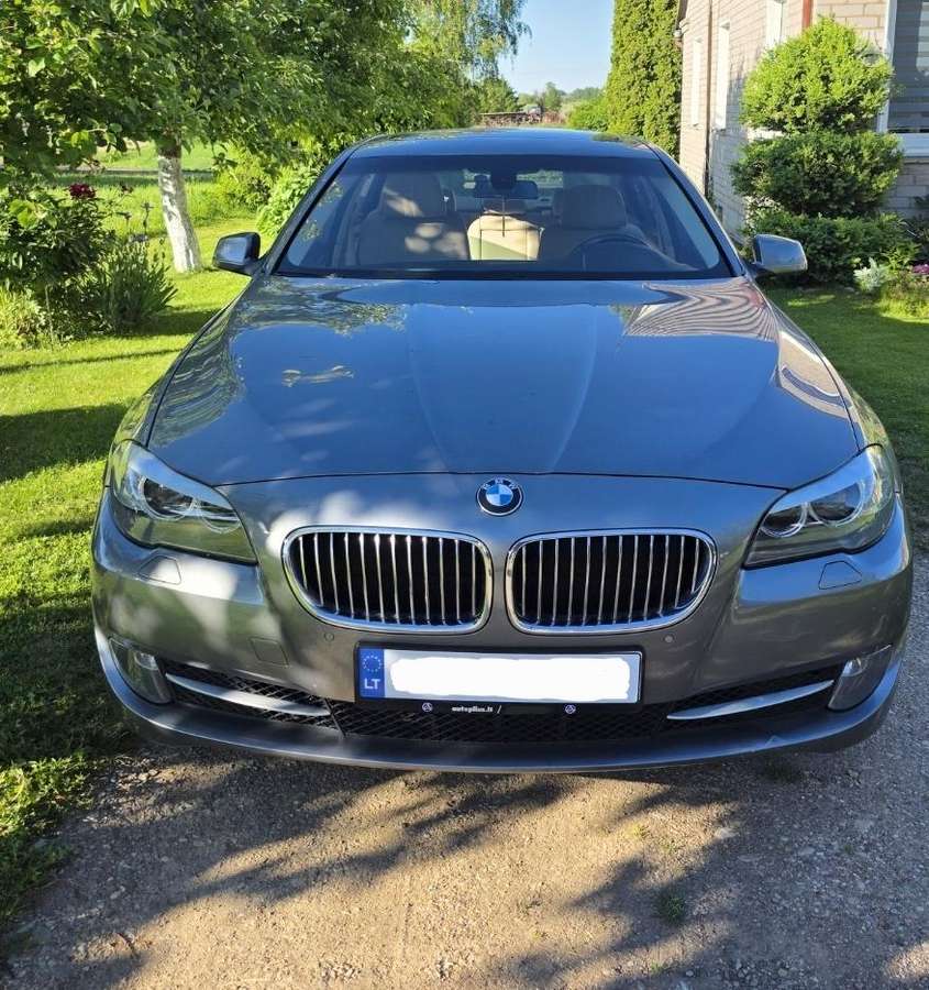 BMW 528, 3.0 l., Седан