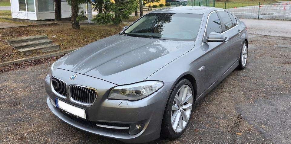 BMW 528, 3.0 l., Седан