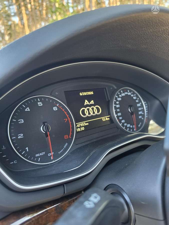 Audi A4, 2.0 l., saloon / sedan