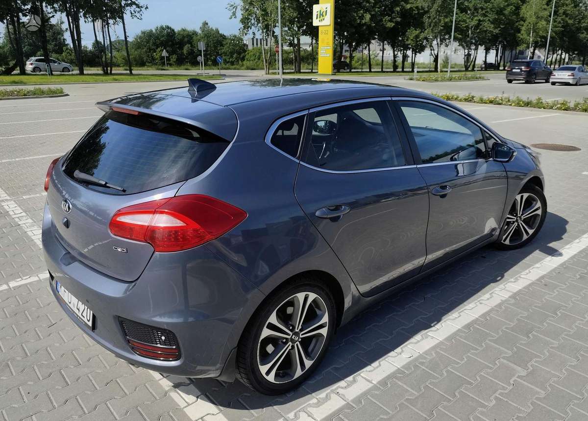 Kia Ceed, 1.6 l., Хэтчбек