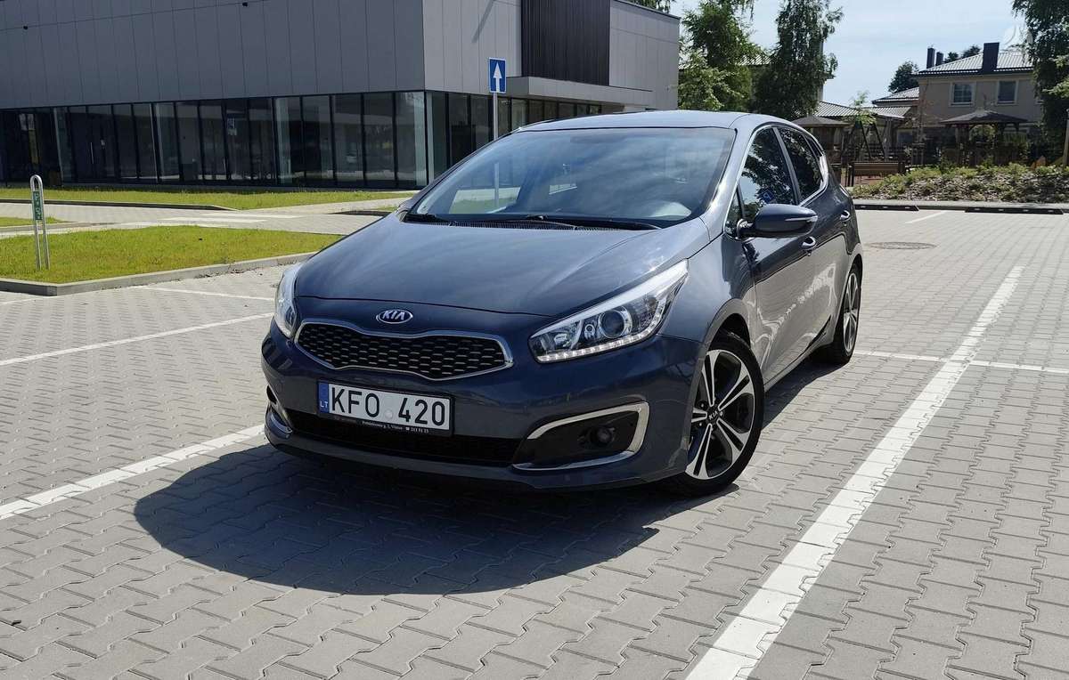 Kia Ceed, 1.6 l., Хэтчбек