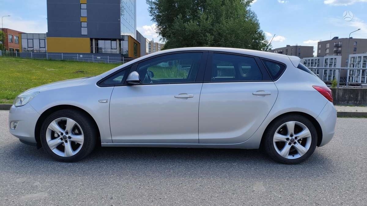 Opel Astra, 1.4 l., hatchback