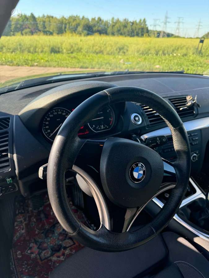 BMW 120, 2.0 l., hatchback