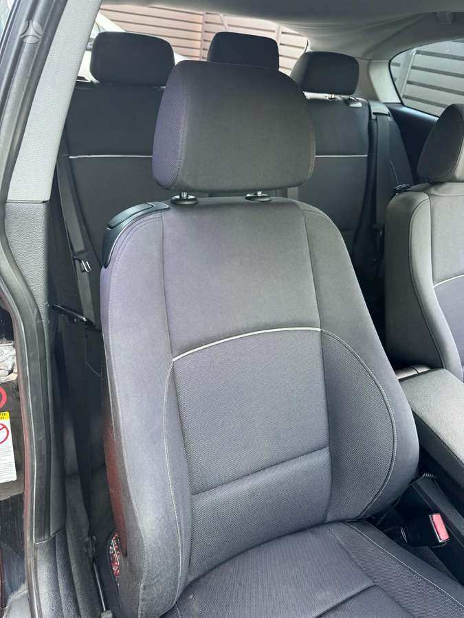 BMW 120, 2.0 l., hatchback