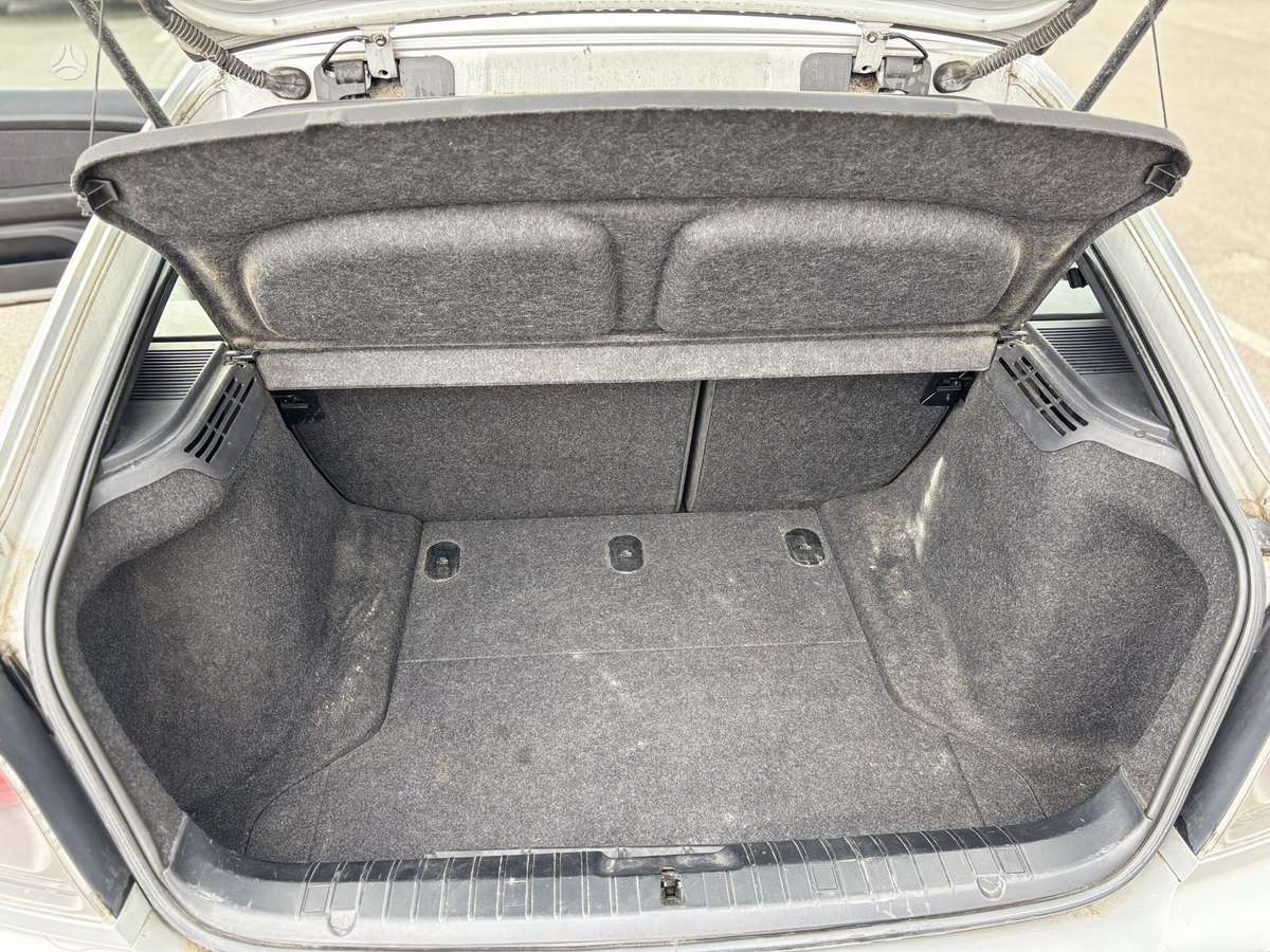 BMW 316, 1.8 l., hatchback