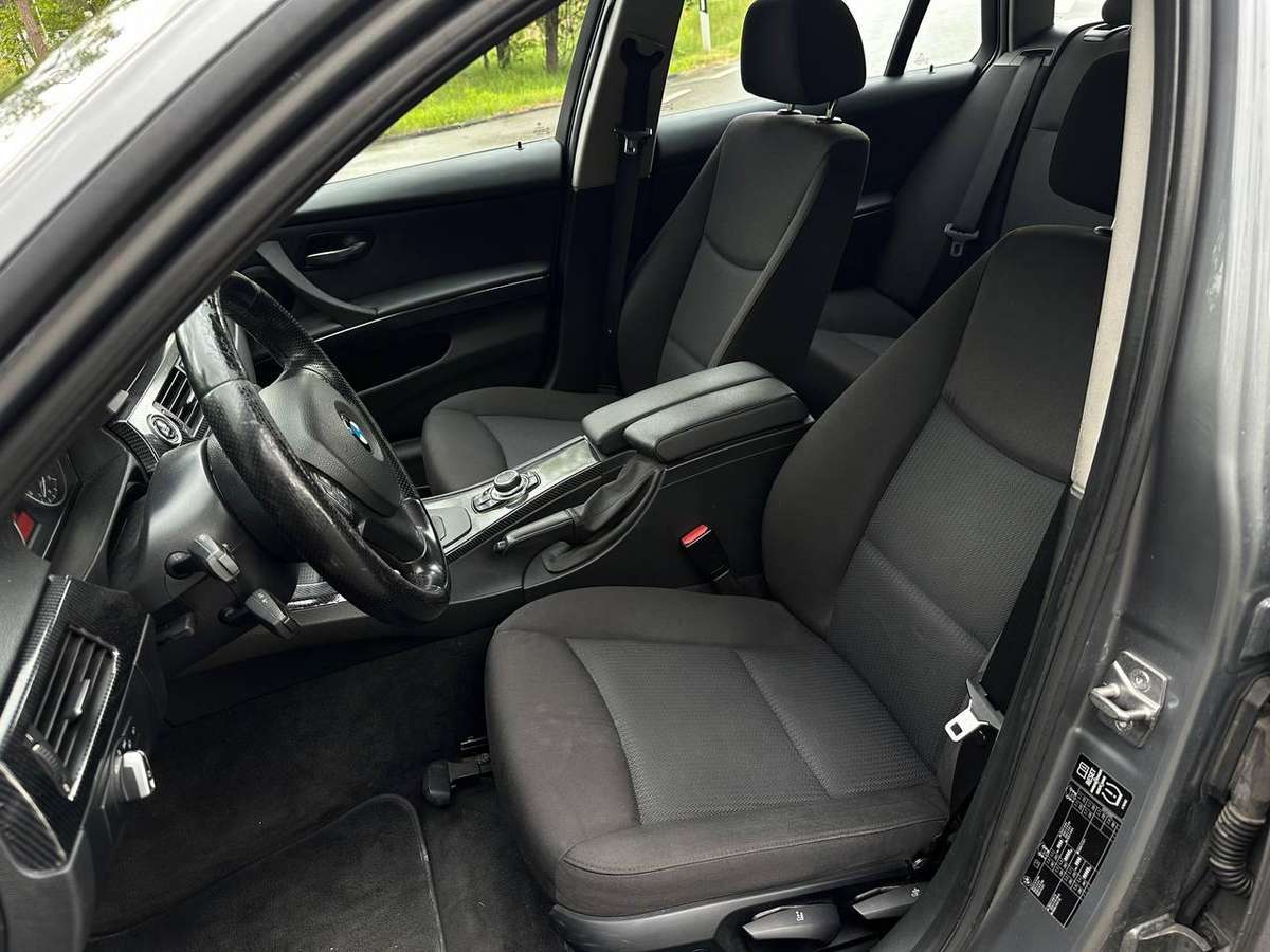 BMW 320, 2.0 l., wagon
