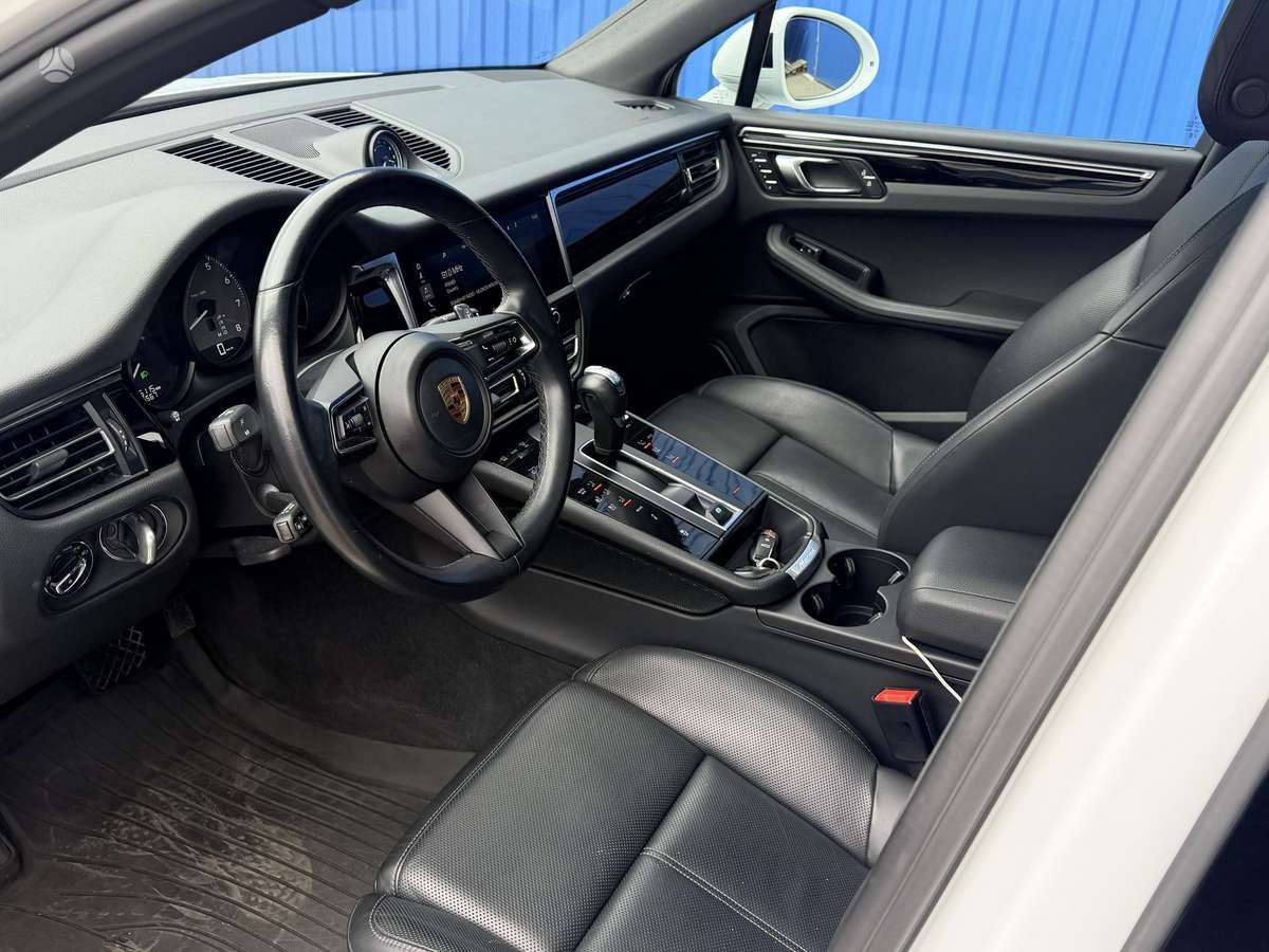 Porsche Macan - 10