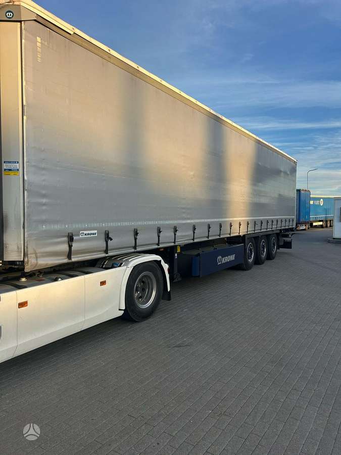 Krone, curtain / tarpaulin