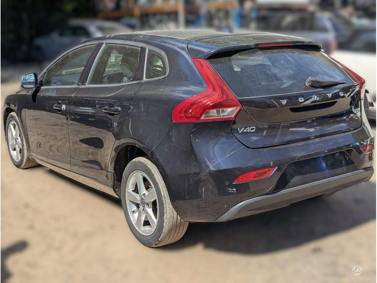 Volvo V40 variklis