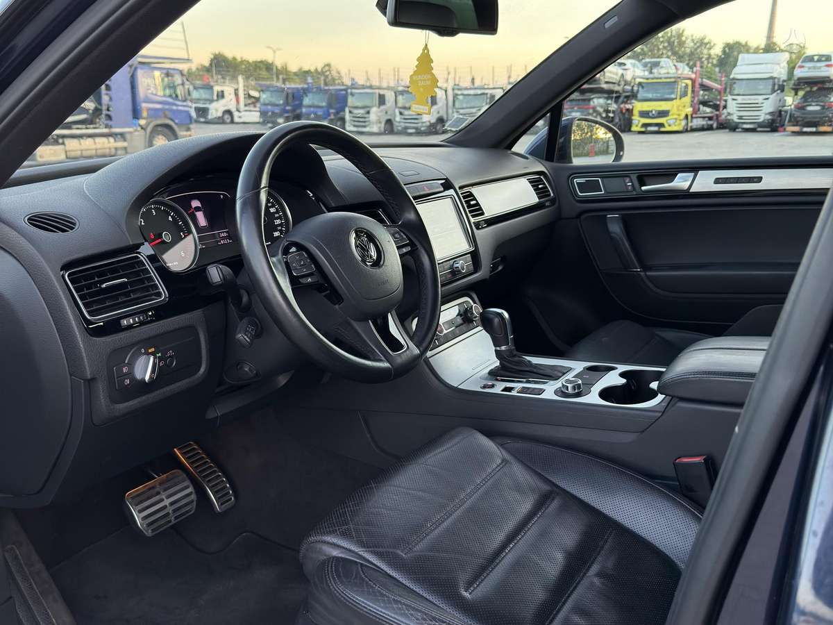 Volkswagen Touareg - 5
