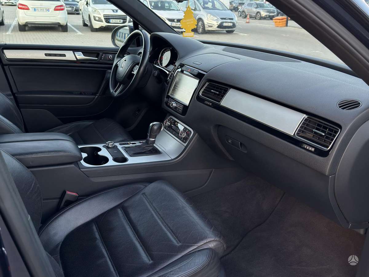 Volkswagen Touareg - 6