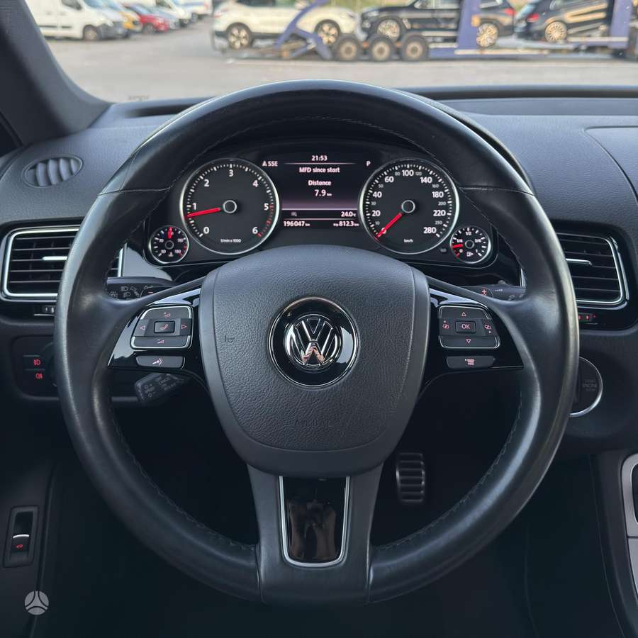 Volkswagen Touareg - 10