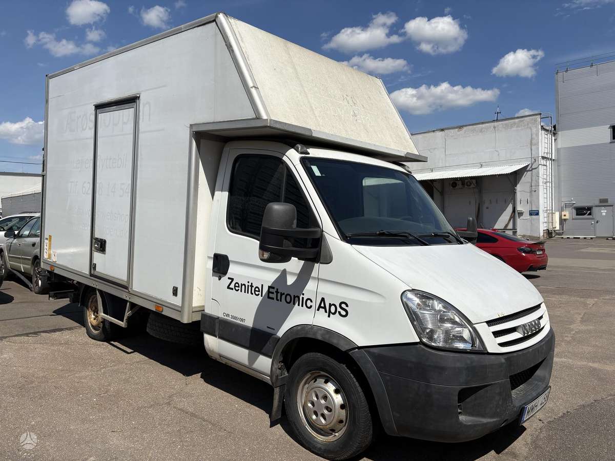 Iveco Daily 35c18, kietašoniai