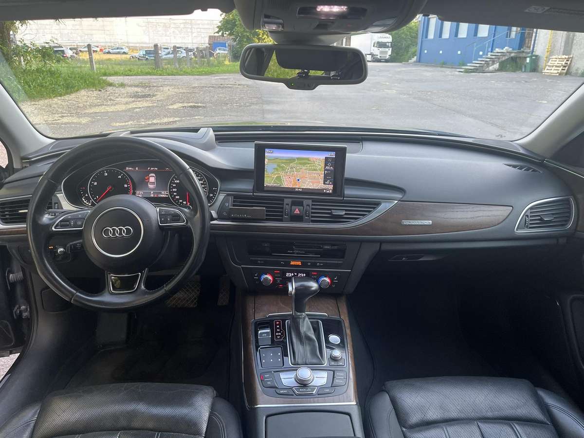 Audi A6, 3.0 l., Седан