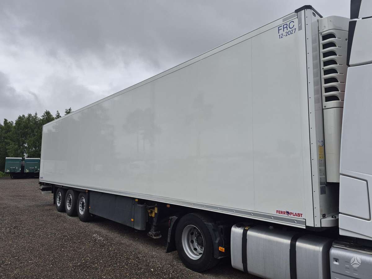 Schmitz SKO 24   7cm  Double-deck, refrigerated