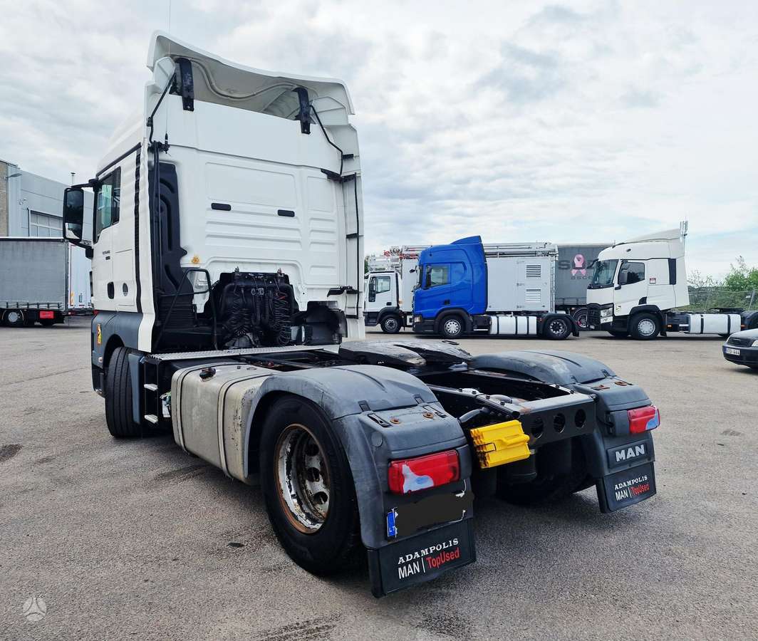 MAN TGX, double sleeper