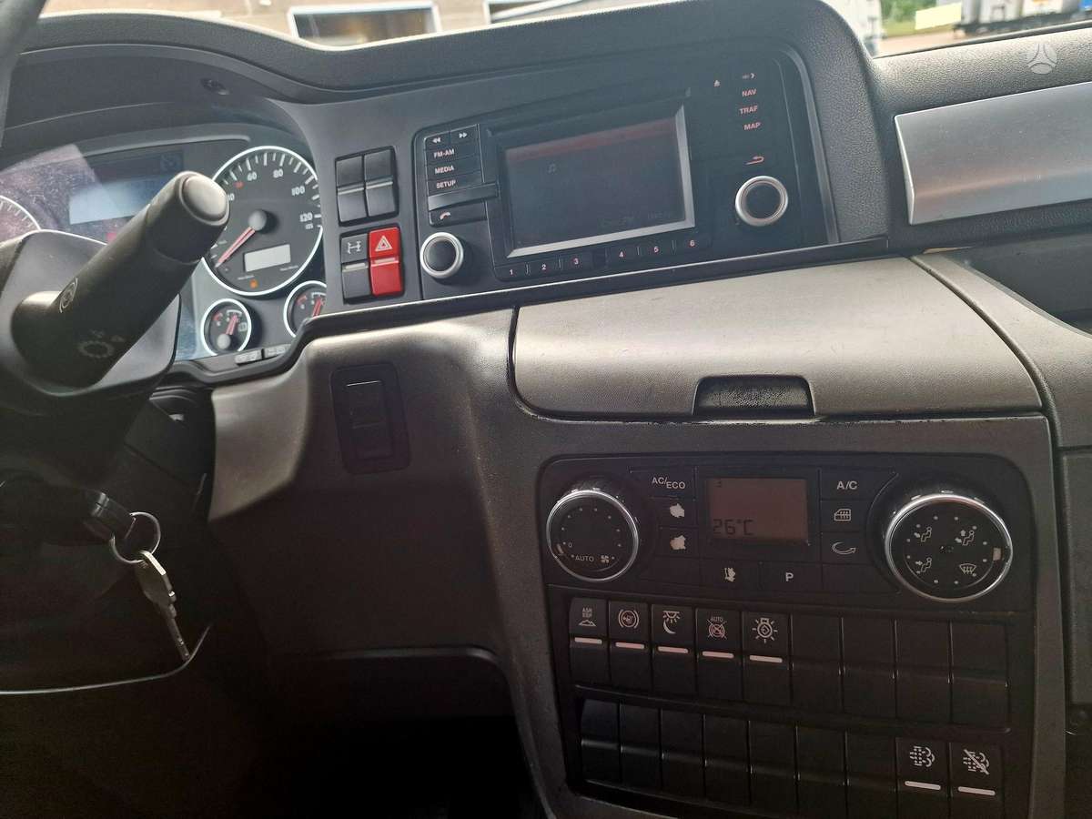 MAN TGX, double sleeper
