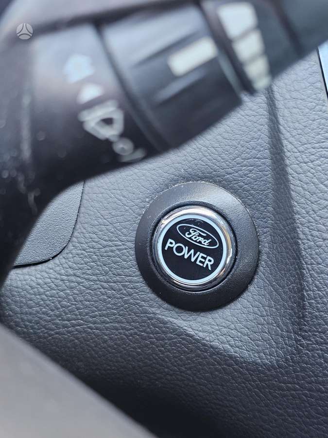 Ford Focus, 1.6 l., hatchback
