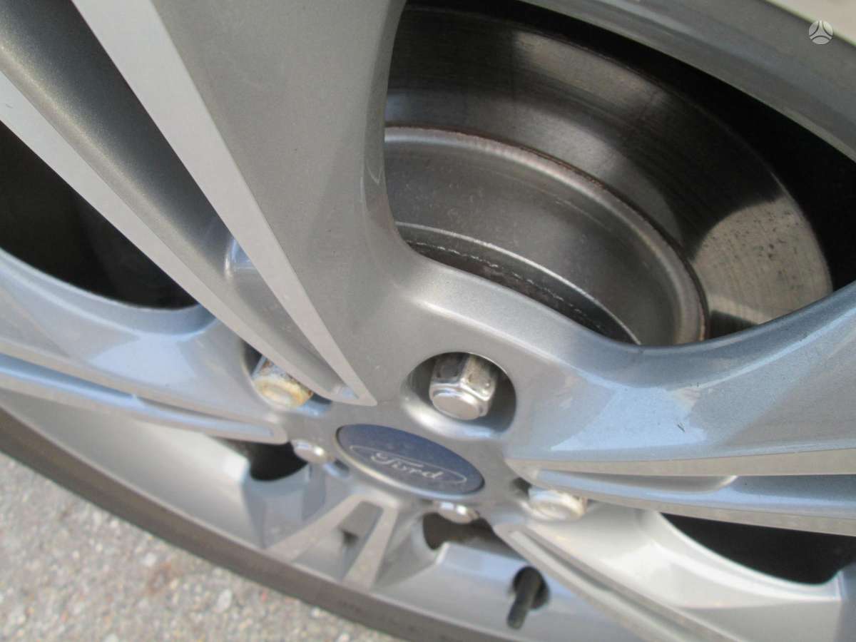 Ford Focus, 1.0 l., Хэтчбек