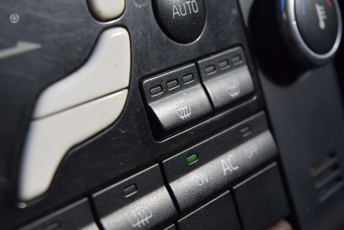 Volvo V70, 2.4 l., Универсал