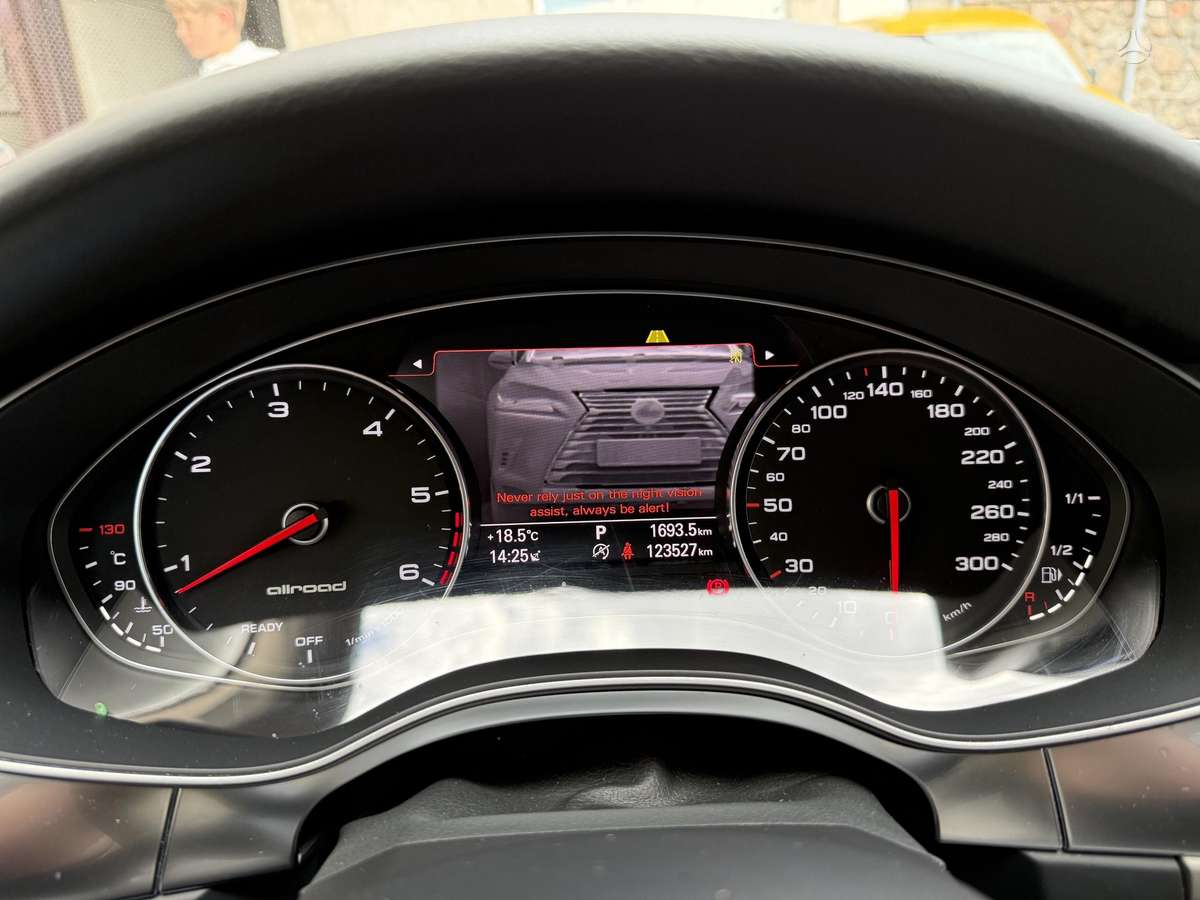 Audi A6 allroad, 3.0 l., Универсал