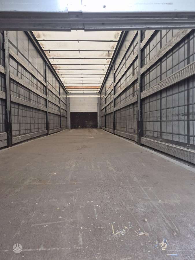 Schmitz SCS, curtain / tarpaulin