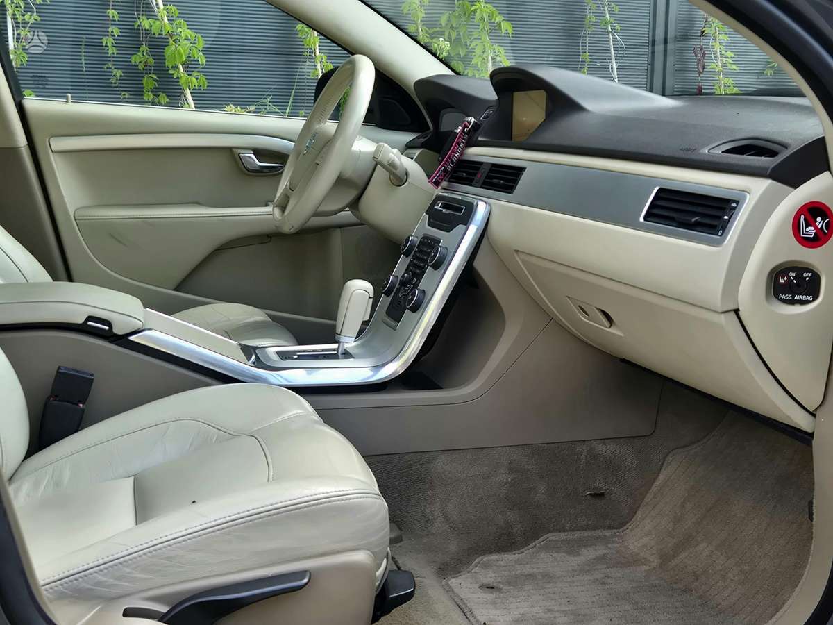 Volvo V70, 2.4 l., Универсал