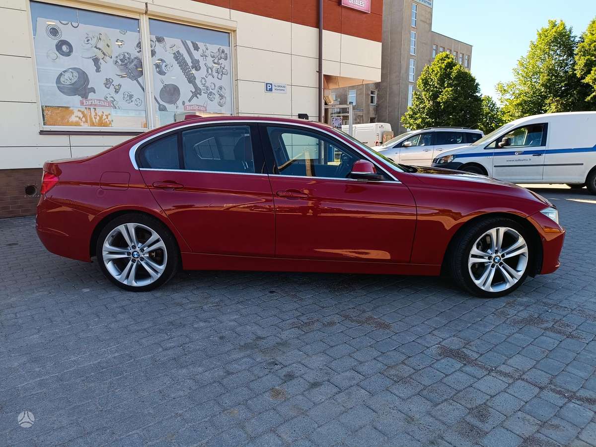 BMW 335, 3.0 l., Седан