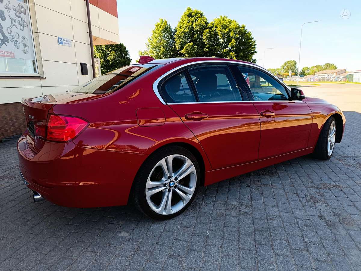 BMW 335, 3.0 l., Седан