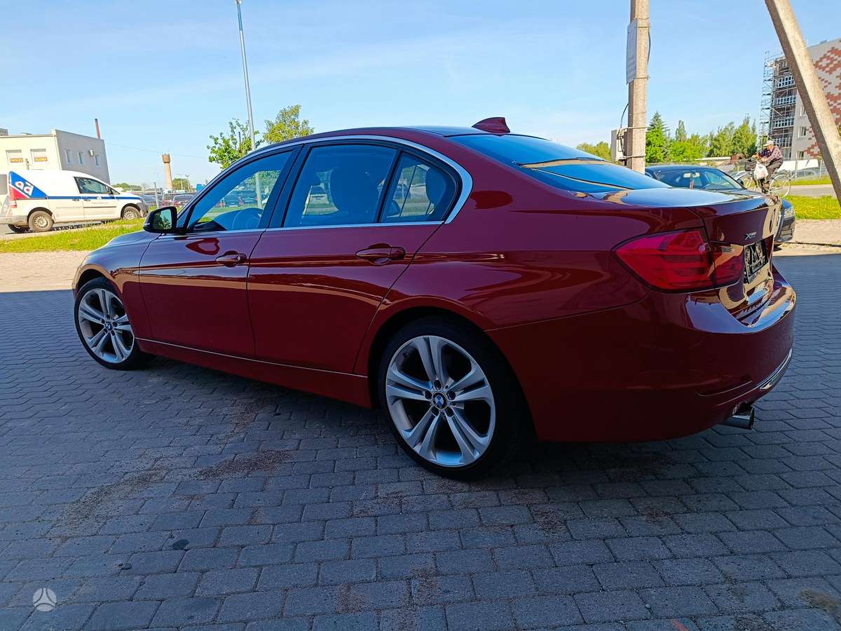 BMW 335, 3.0 l., Седан