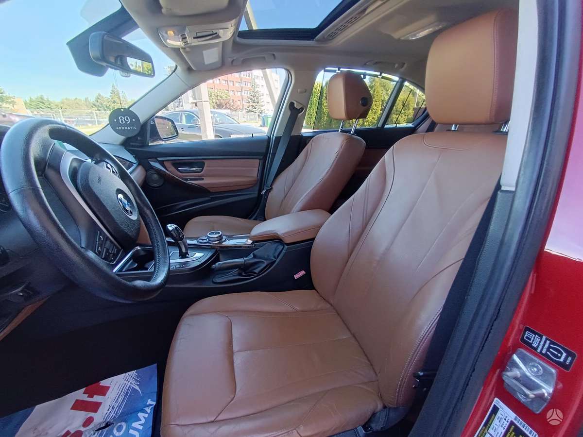 BMW 335, 3.0 l., Седан