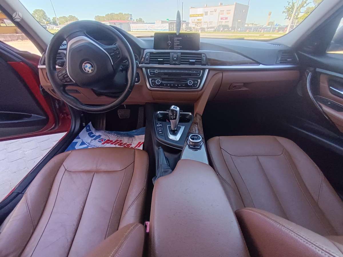 BMW 335, 3.0 l., Седан