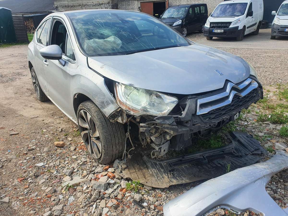 Citroen DS4 по частям