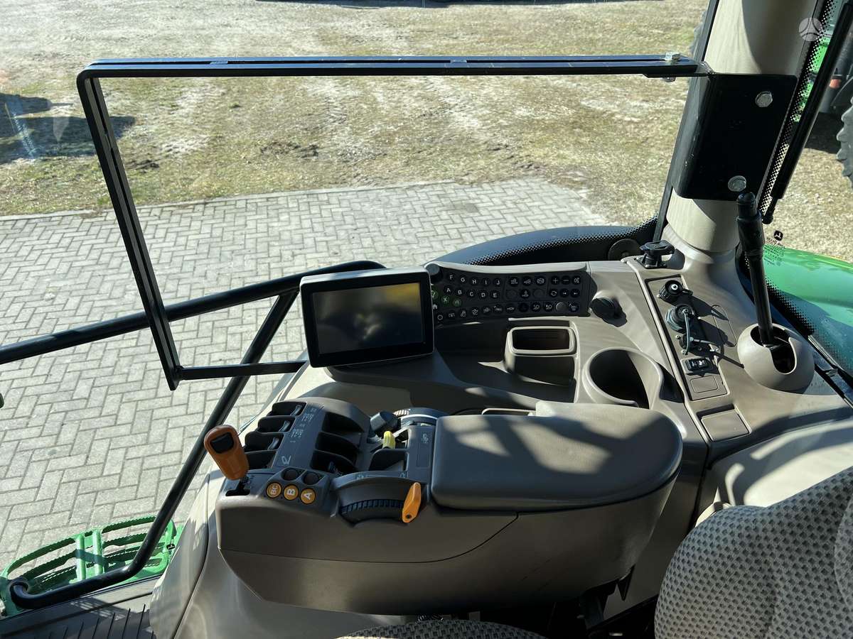 John Deere 6150R, тракторы